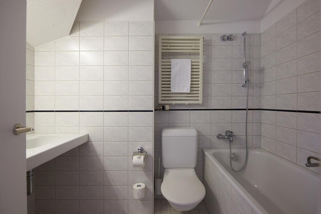Parkhotel Wallberg Volketswil Bagian luar foto