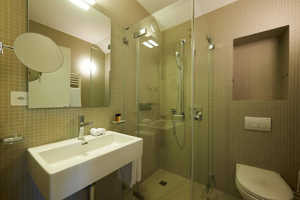 Parkhotel Wallberg Volketswil Bagian luar foto